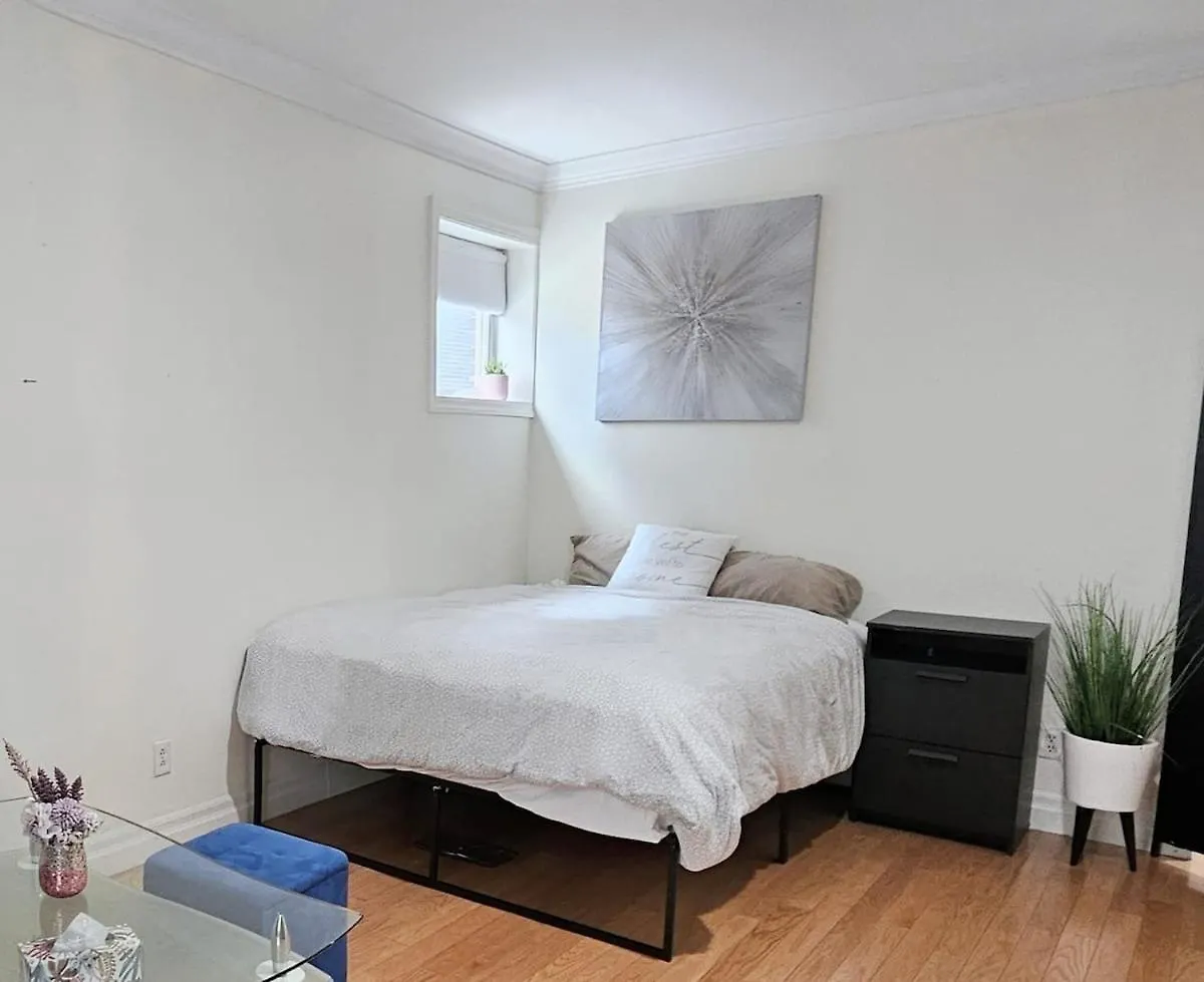 Mins Walk To Trinity Bellwood Park From Your Apartment Downtown Toronto Canada