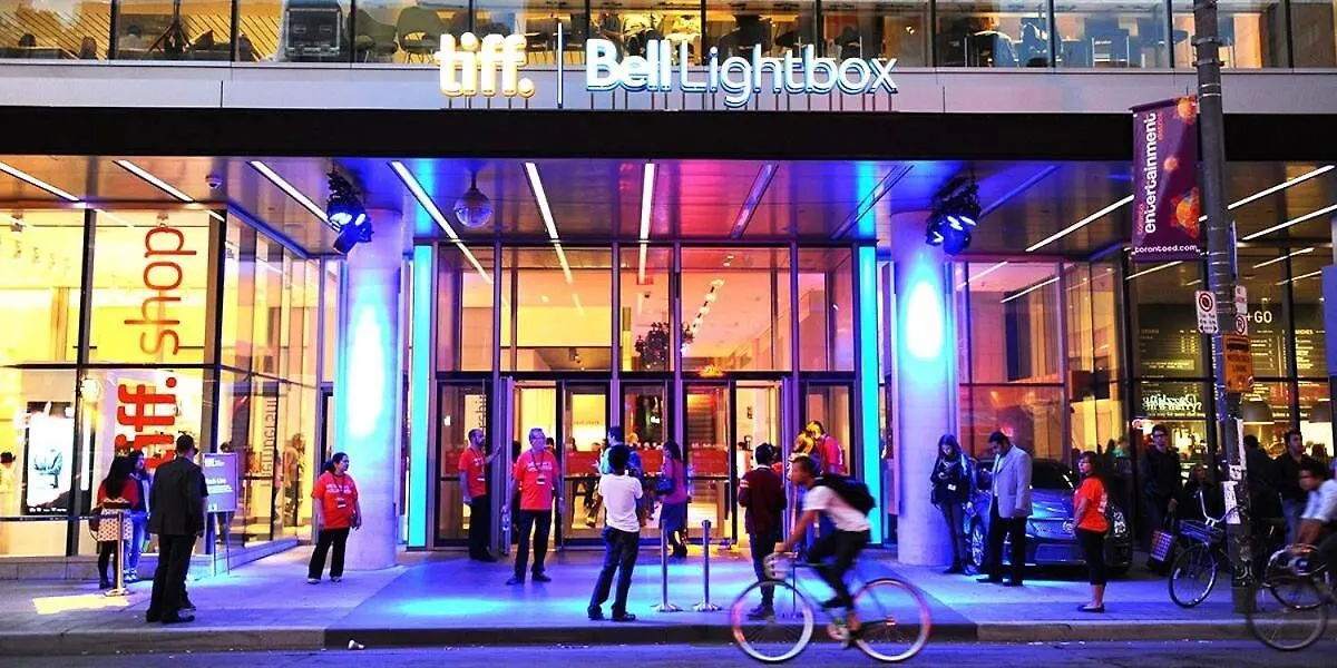 Mins Walk To Trinity Bellwood Park From Your Apartment Downtown Toronto